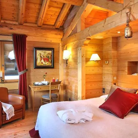 Val D Isere Chalet Sleeps 12 *