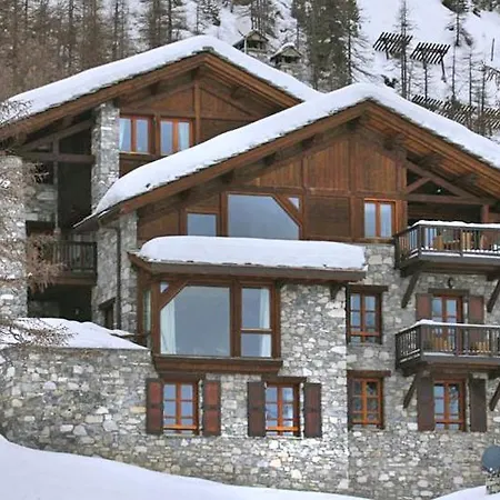 Val D Isere Chalet Sleeps 12 Chalet
