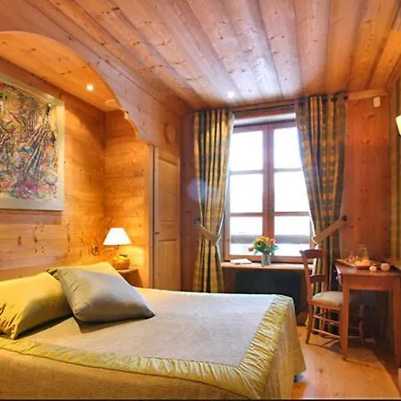 Chalet Val D Isere Chalet Sleeps 12 *